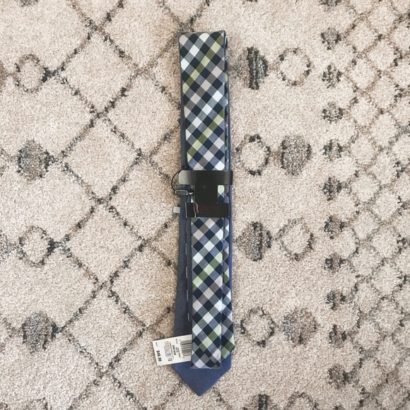 3 for $30 Alfani NWT Navy & Green Checkered Tie - Picture 2 of 3